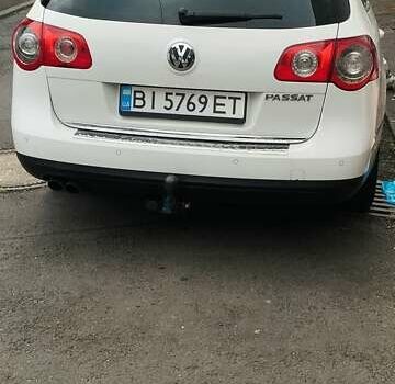 Белый Фольксваген Пассат, объемом двигателя 2 л и пробегом 266 тыс. км за 7000 $, фото 1 на Automoto.ua