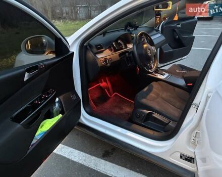 Білий Фольксваген Пассат, об'ємом двигуна 2 л та пробігом 360 тис. км за 8600 $, фото 11 на Automoto.ua