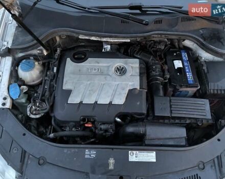 Білий Фольксваген Пассат, об'ємом двигуна 2 л та пробігом 360 тис. км за 8600 $, фото 13 на Automoto.ua
