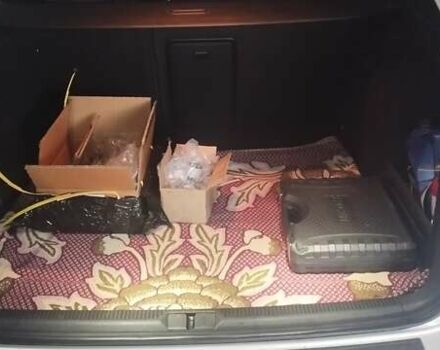 Белый Фольксваген Пассат, объемом двигателя 2 л и пробегом 266 тыс. км за 7000 $, фото 6 на Automoto.ua