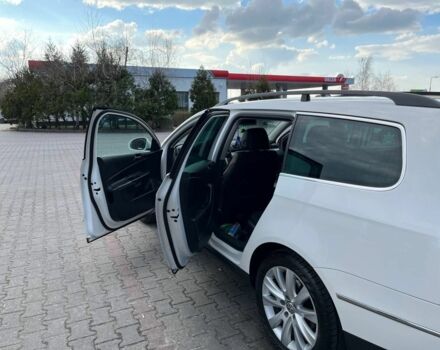 Белый Фольксваген Пассат, объемом двигателя 2 л и пробегом 310 тыс. км за 6500 $, фото 2 на Automoto.ua