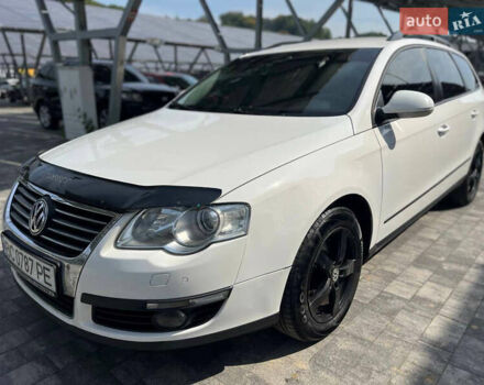 Белый Фольксваген Пассат, объемом двигателя 1.97 л и пробегом 290 тыс. км за 6600 $, фото 2 на Automoto.ua