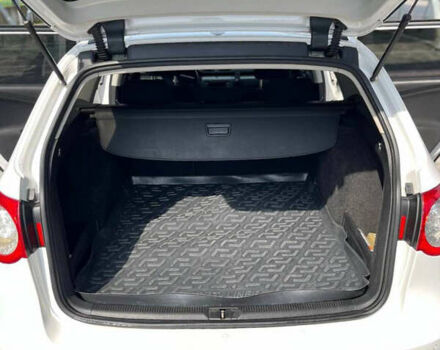 Белый Фольксваген Пассат, объемом двигателя 1.97 л и пробегом 290 тыс. км за 6600 $, фото 9 на Automoto.ua