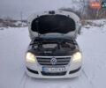 Білий Фольксваген Пассат, об'ємом двигуна 2 л та пробігом 256 тис. км за 7999 $, фото 32 на Automoto.ua