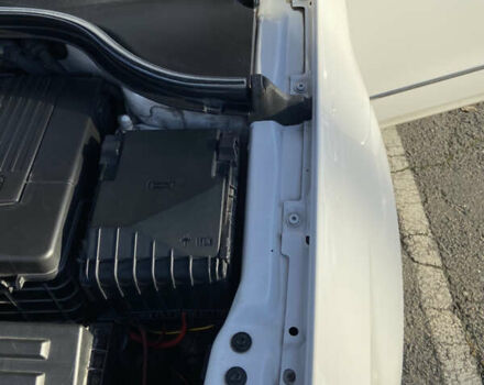 Белый Фольксваген Пассат, объемом двигателя 1.8 л и пробегом 130 тыс. км за 8800 $, фото 25 на Automoto.ua