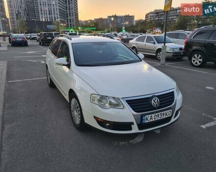 Белый Фольксваген Пассат, объемом двигателя 1.6 л и пробегом 264 тыс. км за 6350 $, фото 17 на Automoto.ua