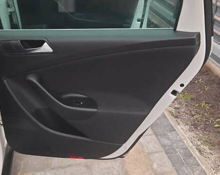 Белый Фольксваген Пассат, объемом двигателя 1.97 л и пробегом 370 тыс. км за 7900 $, фото 9 на Automoto.ua