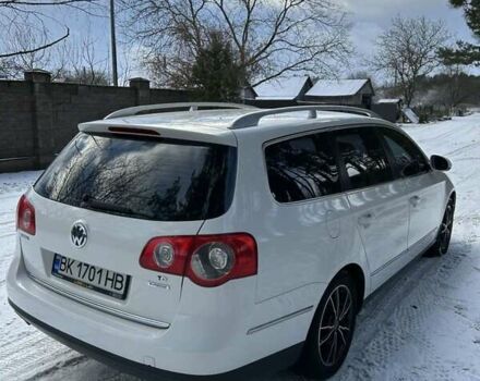 Білий Фольксваген Пассат, об'ємом двигуна 1.6 л та пробігом 285 тис. км за 6999 $, фото 7 на Automoto.ua