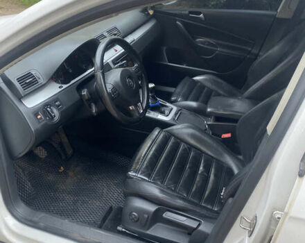 Білий Фольксваген Пассат, об'ємом двигуна 1.39 л та пробігом 336 тис. км за 6000 $, фото 6 на Automoto.ua