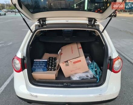 Белый Фольксваген Пассат, объемом двигателя 1.6 л и пробегом 264 тыс. км за 6350 $, фото 15 на Automoto.ua