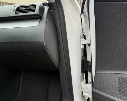 Белый Фольксваген Пассат, объемом двигателя 1.39 л и пробегом 174 тыс. км за 7500 $, фото 9 на Automoto.ua