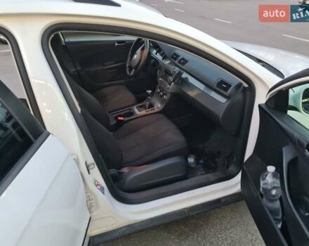 Белый Фольксваген Пассат, объемом двигателя 1.6 л и пробегом 264 тыс. км за 6350 $, фото 14 на Automoto.ua