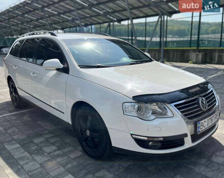 Белый Фольксваген Пассат, объемом двигателя 1.97 л и пробегом 290 тыс. км за 6600 $, фото 3 на Automoto.ua