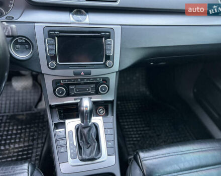 Белый Фольксваген Пассат, объемом двигателя 1.97 л и пробегом 306 тыс. км за 10500 $, фото 20 на Automoto.ua