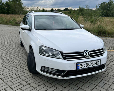Белый Фольксваген Пассат, объемом двигателя 1.97 л и пробегом 275 тыс. км за 9500 $, фото 4 на Automoto.ua