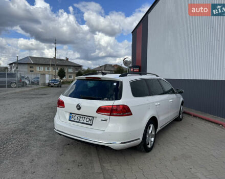 Белый Фольксваген Пассат, объемом двигателя 1.6 л и пробегом 240 тыс. км за 8000 $, фото 12 на Automoto.ua