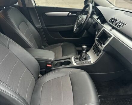 Белый Фольксваген Пассат, объемом двигателя 2 л и пробегом 297 тыс. км за 8000 $, фото 5 на Automoto.ua