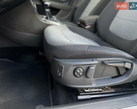 Белый Фольксваген Пассат, объемом двигателя 1.6 л и пробегом 240 тыс. км за 8000 $, фото 20 на Automoto.ua