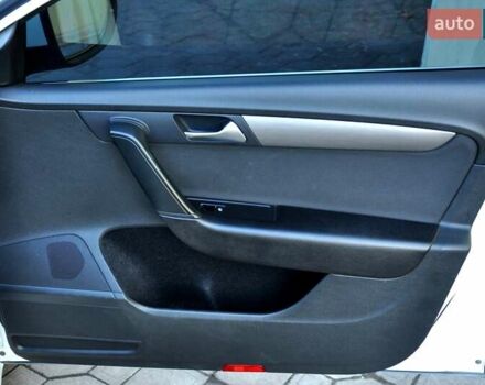 Білий Фольксваген Пассат, об'ємом двигуна 2 л та пробігом 220 тис. км за 7600 $, фото 25 на Automoto.ua