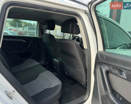 Белый Фольксваген Пассат, объемом двигателя 1.6 л и пробегом 240 тыс. км за 8000 $, фото 30 на Automoto.ua