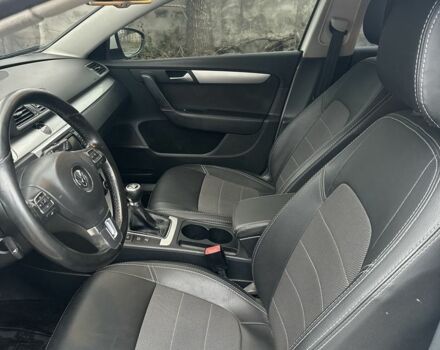 Белый Фольксваген Пассат, объемом двигателя 2 л и пробегом 297 тыс. км за 8000 $, фото 4 на Automoto.ua