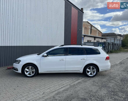 Белый Фольксваген Пассат, объемом двигателя 1.6 л и пробегом 240 тыс. км за 8000 $, фото 7 на Automoto.ua