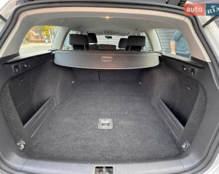 Белый Фольксваген Пассат, объемом двигателя 1.6 л и пробегом 260 тыс. км за 10500 $, фото 7 на Automoto.ua