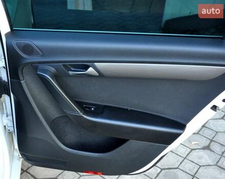 Білий Фольксваген Пассат, об'ємом двигуна 2 л та пробігом 220 тис. км за 7600 $, фото 21 на Automoto.ua