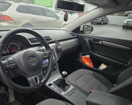 Белый Фольксваген Пассат, объемом двигателя 1.6 л и пробегом 234 тыс. км за 7500 $, фото 4 на Automoto.ua