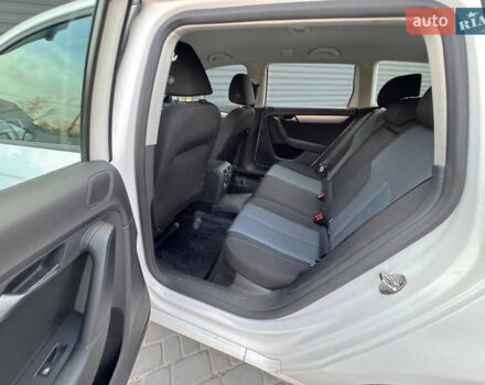 Белый Фольксваген Пассат, объемом двигателя 1.6 л и пробегом 260 тыс. км за 10500 $, фото 6 на Automoto.ua