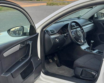 Білий Фольксваген Пассат, об'ємом двигуна 1.6 л та пробігом 220 тис. км за 9250 $, фото 11 на Automoto.ua