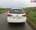 Білий Фольксваген Пассат, об'ємом двигуна 2 л та пробігом 220 тис. км за 10000 $, фото 1 на Automoto.ua