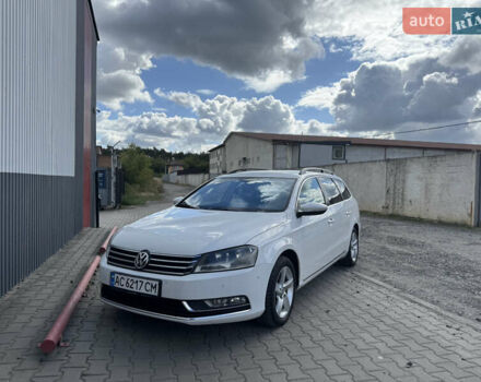 Белый Фольксваген Пассат, объемом двигателя 1.6 л и пробегом 240 тыс. км за 8000 $, фото 5 на Automoto.ua