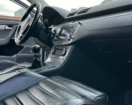 Белый Фольксваген Пассат, объемом двигателя 1.97 л и пробегом 272 тыс. км за 10900 $, фото 8 на Automoto.ua