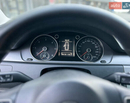 Белый Фольксваген Пассат, объемом двигателя 1.97 л и пробегом 306 тыс. км за 10500 $, фото 18 на Automoto.ua