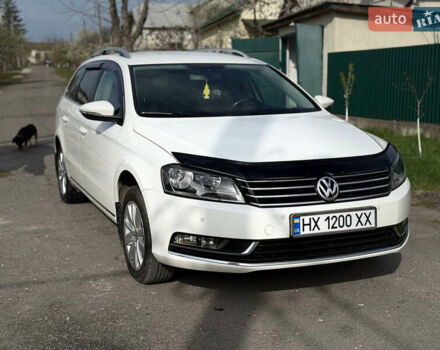 Белый Фольксваген Пассат, объемом двигателя 1.8 л и пробегом 250 тыс. км за 10300 $, фото 2 на Automoto.ua