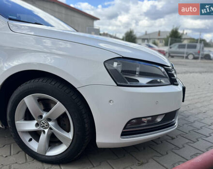 Белый Фольксваген Пассат, объемом двигателя 1.6 л и пробегом 240 тыс. км за 8000 $, фото 16 на Automoto.ua