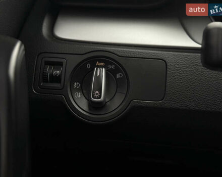 Білий Фольксваген Пассат, об'ємом двигуна 1.6 л та пробігом 301 тис. км за 9400 $, фото 10 на Automoto.ua