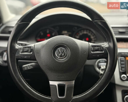 Білий Фольксваген Пассат, об'ємом двигуна 1.6 л та пробігом 301 тис. км за 9400 $, фото 9 на Automoto.ua