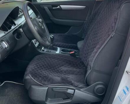 Белый Фольксваген Пассат, объемом двигателя 1.6 л и пробегом 215 тыс. км за 10000 $, фото 6 на Automoto.ua