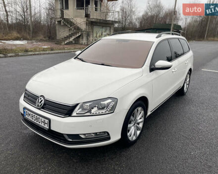 Білий Фольксваген Пассат, об'ємом двигуна 1.6 л та пробігом 321 тис. км за 10000 $, фото 8 на Automoto.ua
