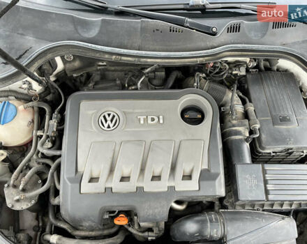 Білий Фольксваген Пассат, об'ємом двигуна 1.97 л та пробігом 319 тис. км за 9500 $, фото 21 на Automoto.ua