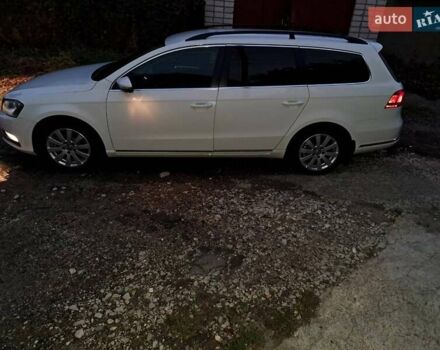 Білий Фольксваген Пассат, об'ємом двигуна 1.6 л та пробігом 268 тис. км за 12000 $, фото 4 на Automoto.ua