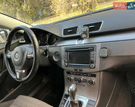 Белый Фольксваген Пассат, объемом двигателя 1.39 л и пробегом 330 тыс. км за 6900 $, фото 4 на Automoto.ua