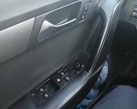 Білий Фольксваген Пассат, об'ємом двигуна 2 л та пробігом 262 тис. км за 12200 $, фото 5 на Automoto.ua