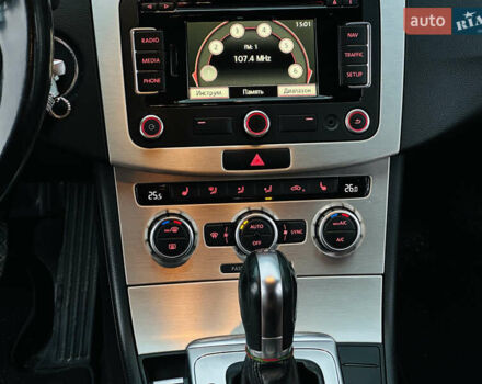 Білий Фольксваген Пассат, об'ємом двигуна 1.8 л та пробігом 259 тис. км за 8900 $, фото 31 на Automoto.ua