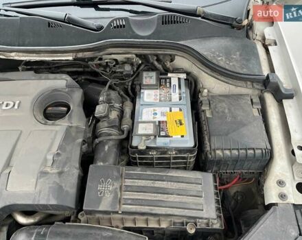 Белый Фольксваген Пассат, объемом двигателя 1.6 л и пробегом 302 тыс. км за 11500 $, фото 16 на Automoto.ua