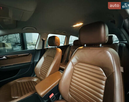 Білий Фольксваген Пассат, об'ємом двигуна 1.8 л та пробігом 259 тис. км за 8900 $, фото 18 на Automoto.ua