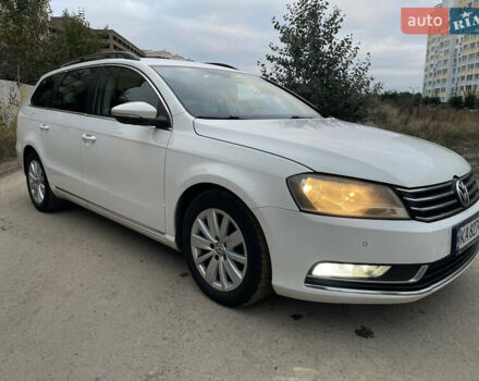 Білий Фольксваген Пассат, об'ємом двигуна 2 л та пробігом 317 тис. км за 9299 $, фото 2 на Automoto.ua
