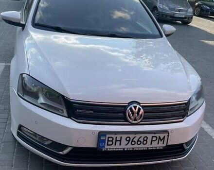 Белый Фольксваген Пассат, объемом двигателя 1.6 л и пробегом 215 тыс. км за 10000 $, фото 12 на Automoto.ua